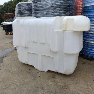 Çok yönlü su depolaması için yenilikçi püskürtme su tankı kalıbı